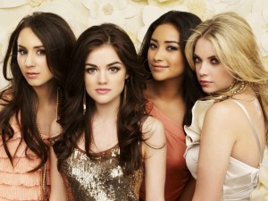  well I have to say i like them all! Hanna is pretty, funny, has good style,and has some really caring moments, Aria is cute, quirky, funny and caring(and her brother Mike is sooo hott<3), Spencer is smart, figures out information and funny(I loved her line in the last episode "Unless your Aria's mom and あなた think its Spencer sluttin it up!") and Emilys sweet, nice, caring and funny