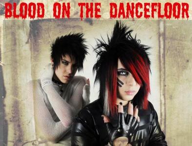  Dahvie Vanity from blood on the dance floor and Avril Lavigne. Dahvie is fuxxking awesome! and is the all time king of sex! >.< and funny. :3 and Avril is.. ehhh just Avril...