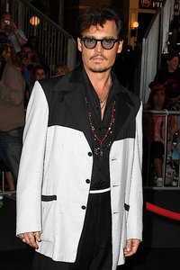  HMM i never really thougth about which on i would like to 星, つ星 in i just been thinking how amazing it would be just to meet the Guy Im so in 愛 <3 <3!! Number 1. Would be The POTC series because he is the most sexy pirate ever!! :D Number 2. Would be The Tourist, I so wanna be in the movie, because there is some really nice キス scenes and he would be totally in 愛 with me!1 Number 3. Alice in wonderland because its an great movie and the Hatter is so sweet and cute!!