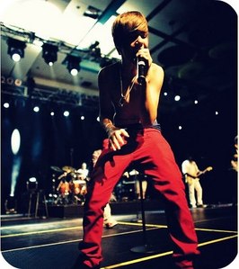  Would 你 like to see Justin Bieber live and meet him?