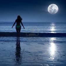 My perfect date is moonlight swimming!