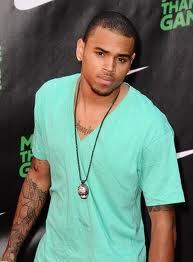  who would wewe rather spend a mwezi with, Justin Bieber au Chris Brown?