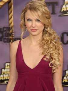 heres mine. :) i hope its good enough. lol! :)i love her hair in this. 