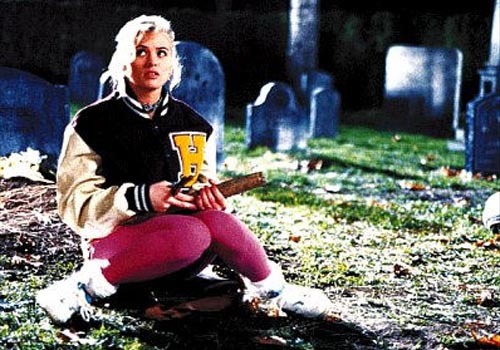  Does anyone know how many different vision of poster art there are for Buffy (1992)? Both for the thertre release and for the DVD covers.
