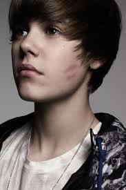 If you saw justin bieber in your room on your laptop and he kissed you on the cheek.what would you do??
