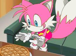  Who wants to be in my Sonic Chatroom video(s)??????????