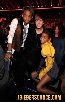 Post a Picture of Justin and Jaden Smith
