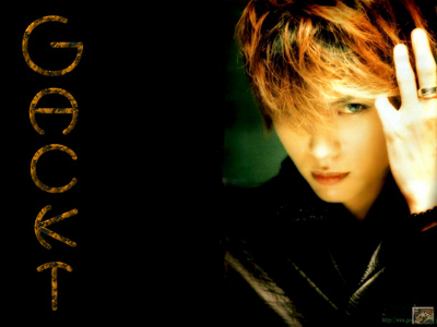  Post a 가장 좋아하는 picture of Gackt, props if it becomes my fav...