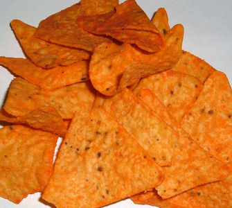  What makes Nacho Chesse Doritos taste so good!? O_O is the the Tortilla chip? hoặc is it the cheese? XO PLEASE TELL ME!! i asked the gods and they didnt know O_O i asked the mèo and they didnt know , i even asked the judges and they didnt know!