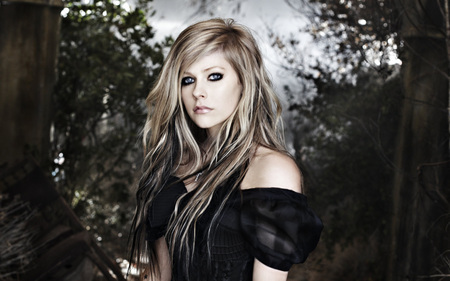  LUV/hate Avril Lavigne