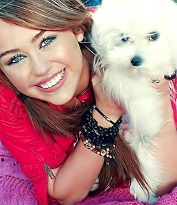Post a beautifull photo of Miley!