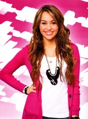  Post pics of MILEY CYRUS in PINK!!!!
