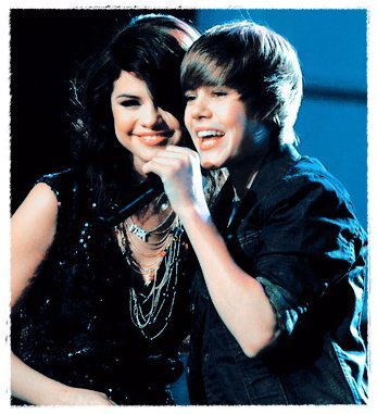  Post An Awesome Blossome And EEdited Pic Of Jelena <3