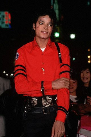  post a pic of michael in red :)