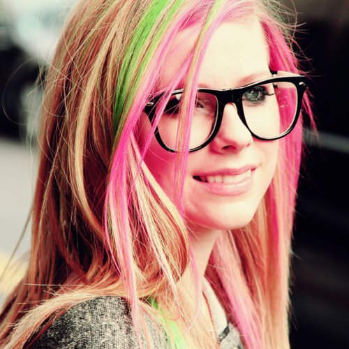  Post A Pic Of Avril With Glasses.
