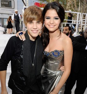  do Justin Bieber and Selena Gomez make a good couple