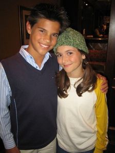 Props to Winner! Pic of Taylor in Cheaper by the Dozen 2.