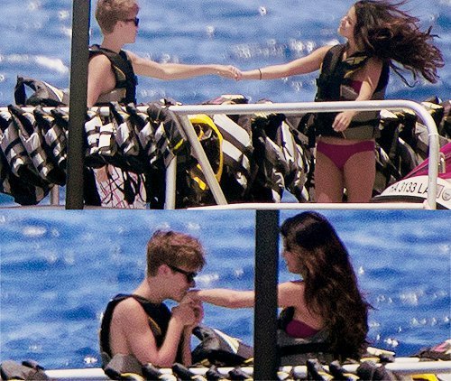  Post a pic of Jelena <3