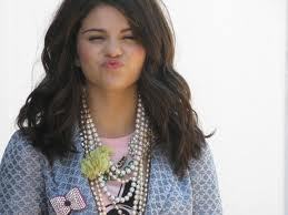  Post a cute pic of Selena :D