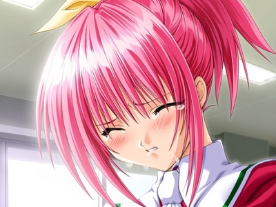  post an Anime girl with merah jambu hair