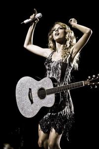  taylor veloce, swift pictures!!!!!!!!!!