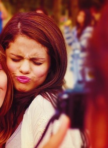  ♥*♥*Post Pic Of Selena What tu Think I Have Never Seen It Before...Props...*♥*♥