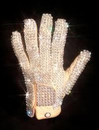  i love his handschoen it shines and shines and shine some more...like me hehehe