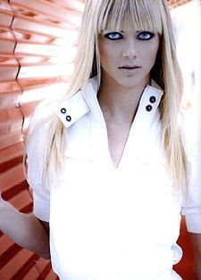her complete name is Heather Chantal Jones, i think she was one of the most beautifull girls in top model's story and also very talented