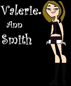  This is Valerie Ann Smith! But call her Val atau Valerie! :D