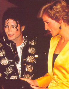  Wtf really? Ohh well . When Princess Diana went to his concert..they met eachother before and Michael berkata to the Princess : "I wouldn't be able to sing the song 'Dirty Diana' to tampil some respect to you, Diana" "Ohh Michael but that's my favorit song!" Awwwwww! And Michael laughed. <3 <3