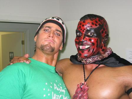  The boogey man he is so crazy!! here is a pic with cm punk!! i tình yêu these 2 <3
