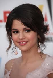  Here's my inayopendelewa Selena Gomez photo: