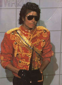  1. Michael Jackson 2. Freddie Mercury 3. Elvis Presley
