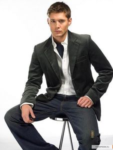  jensen ackles...i just love this actor