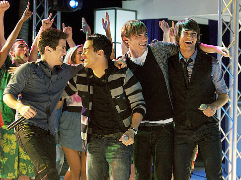  The guys of 'Big Time Rush' laugh it up during an on-screen plage party