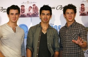  In 2013 the Jonas Brothers will be working together again, this time on a movie.
