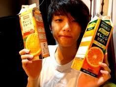  Min Hyuk bringing you kahel juice