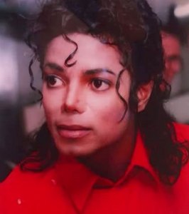  Michael in his favoriete color, red