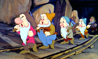  Heigh-ho, Heigh-ho It's inicial from work we go