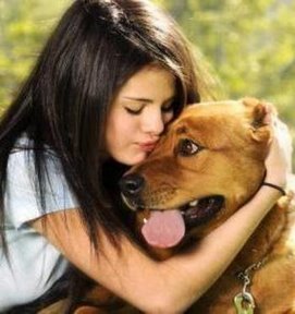 here is mine
aww sels look so pretty with her pets and she loves them so much
u rock selena!!
