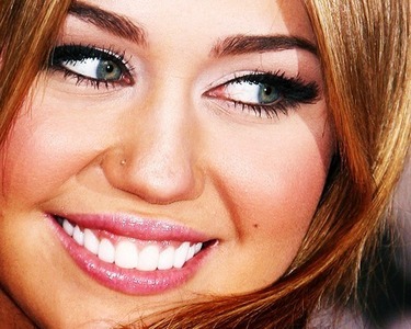 I love Miley..EvaMitrai 13