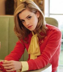 Day 7: A photo of a celebrity you would like to trade lives with.

Emma Watson.