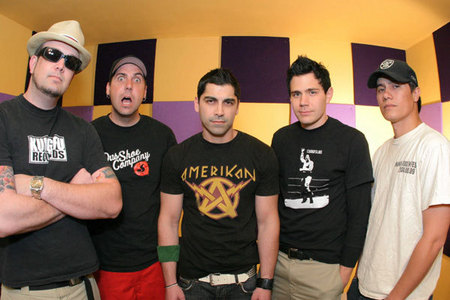 Day 11: A photo of a band/artist that you like that aren't famous worldwide yet.

[b]Zebrahead[/b]