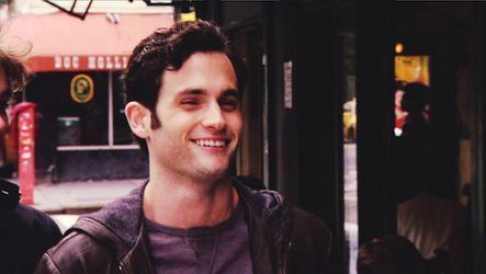 Dan Humphrey deserves a new spot look!

Please help by making banners and icons and submitting them h