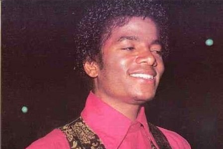 Pink I think :b

MJ very happy :)