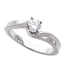  My dream ring. Too bad this isn't real. Then we would all be wizards married to fictional characters