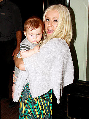  i 사랑 this picture oh christina and her son!!