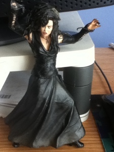  OMG it's my Bellatrix, she Lost hr hand in a tragic falling down the stairs insadant.