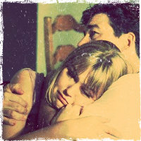  Hug-I may end up changing this icon, but this scene still makes me sad. I wish I could still hug my p