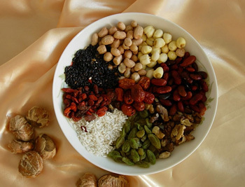  Laba is celebrated on the eighth siku of the last lunar month, referring to the traditional start of c